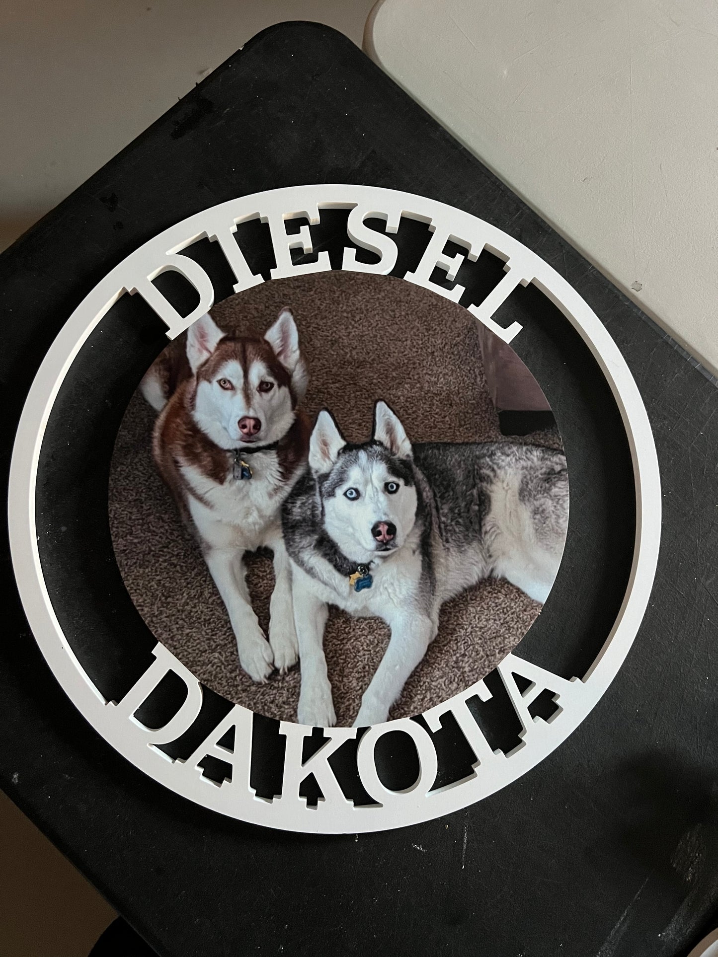 Custom Round PVC Sign - Premium 2-Foot Personalized Wall Art for Weddings, Pets, & Families, Outdoor-Ready with UV Protection