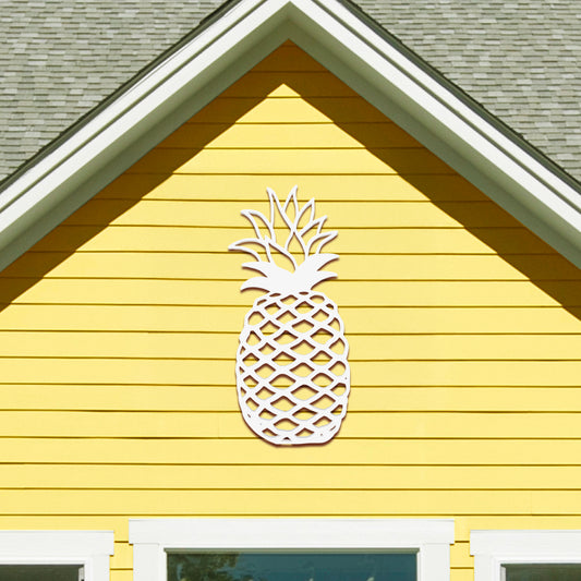 Outdoor Pineapple Wall Art – Tropical Beach House PVC Decoration for Pool, Patio, or Coastal Cottage Décor – Weatherproof Pineapple Sign, 2 - 4 Feet
