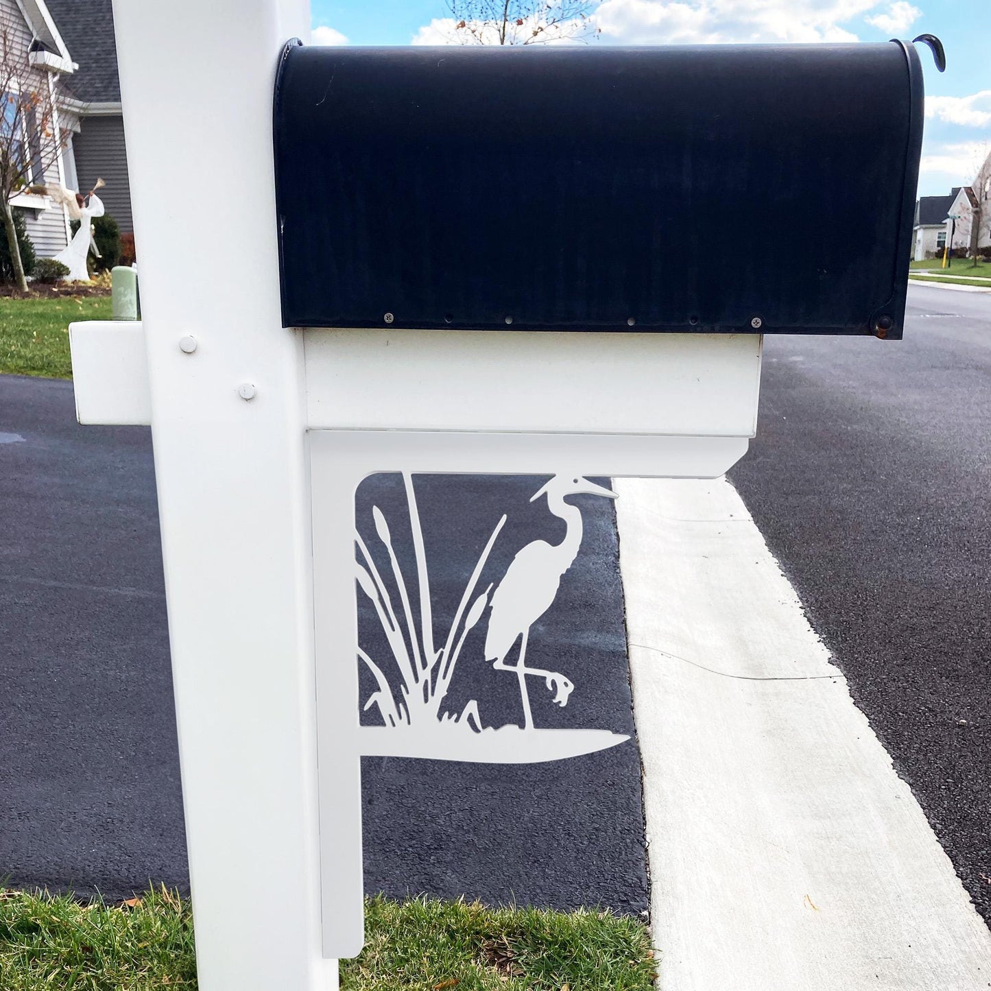Heron Mailbox Bracket: Weather Resistant PVC Corner Porch Decor